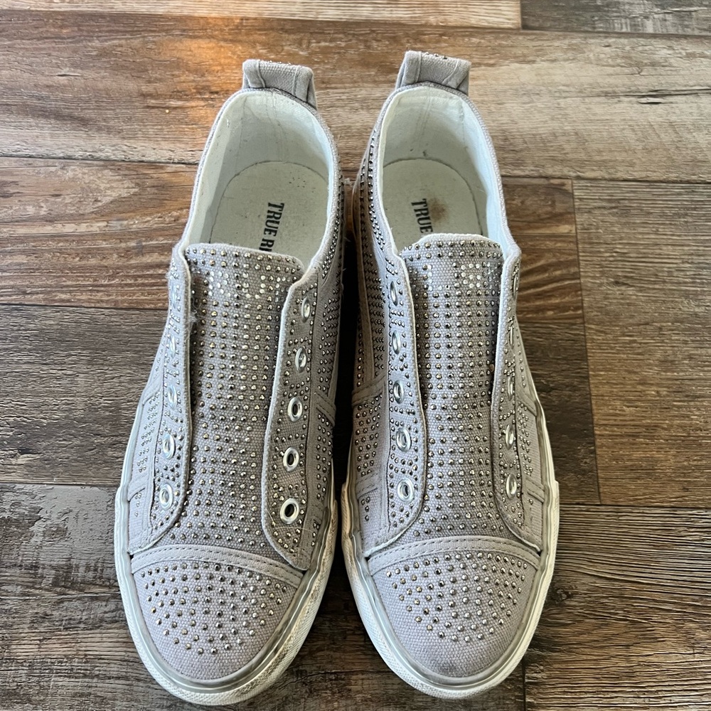 Womens size 8.5 True Religion Rhinestone Slip-Ons